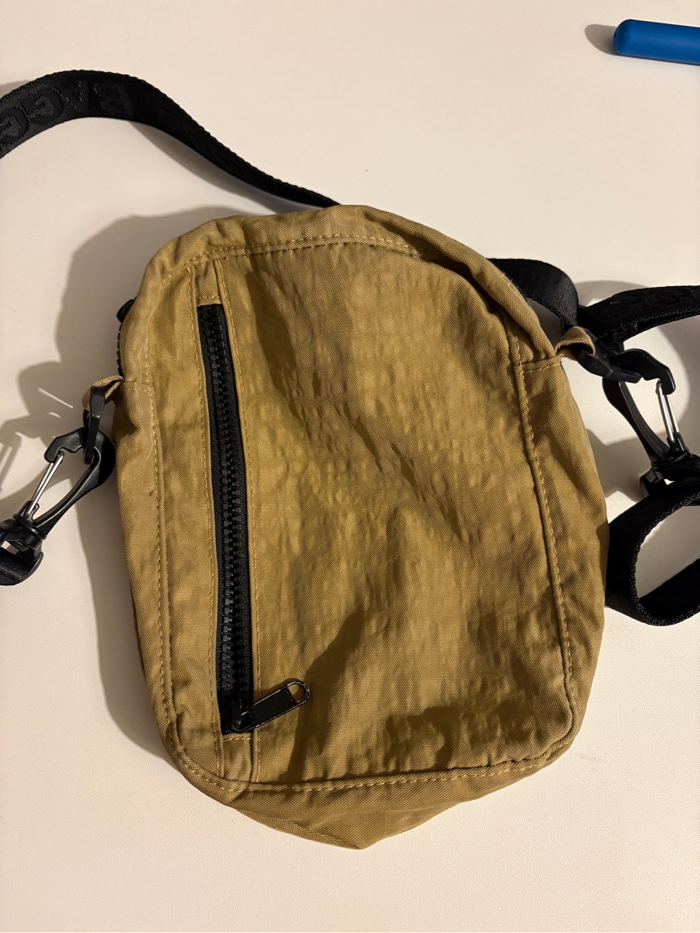 BAGGU sport crossbody - TAN